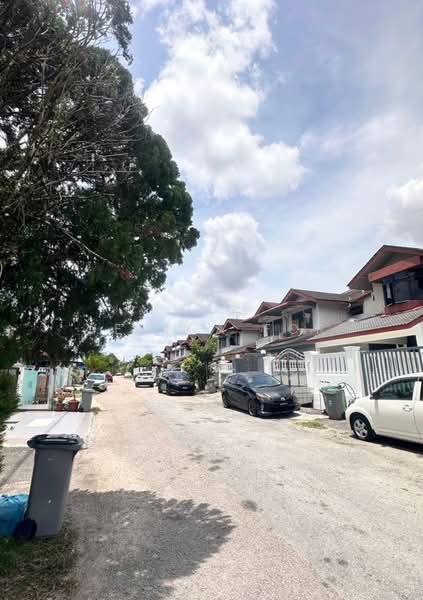 Rumah Teres 2 Tingkat untuk Dijual di Taman Daya (Kepong) - Venica For - Exterior - PropertyGuru.com.my