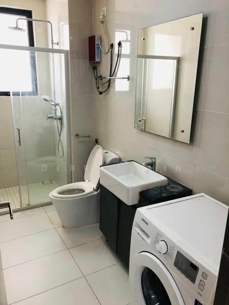 Condominium for Rent at Amberside @ Country Garden Danga Bay - Debbie Chin - Bathroom - PropertyGuru.com.my