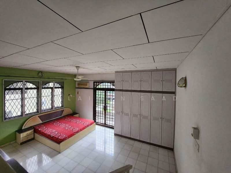 Bungalow for Sale in Taman Lake View (Taiping) - Sulaiman Saad - Bedroom - PropertyGuru.com.my