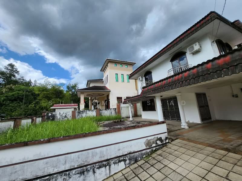 Bungalow for Sale in Taman Lake View (Taiping) - Sulaiman Saad - Exterior - PropertyGuru.com.my