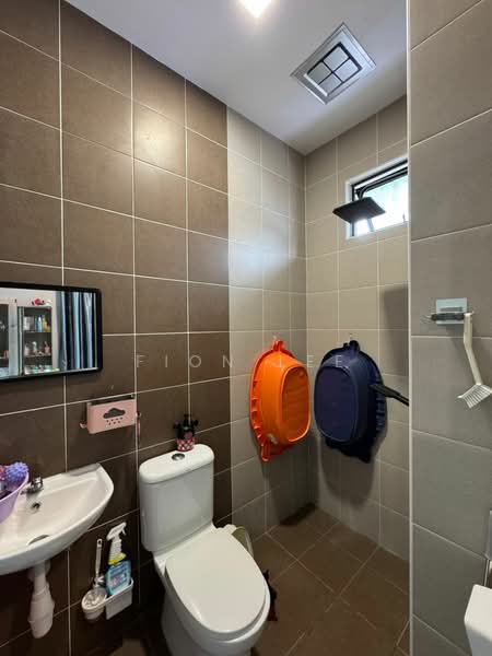 2-storey Terraced House for Sale in Tebrau (Johor) - Fion Lee - Bathroom - PropertyGuru.com.my