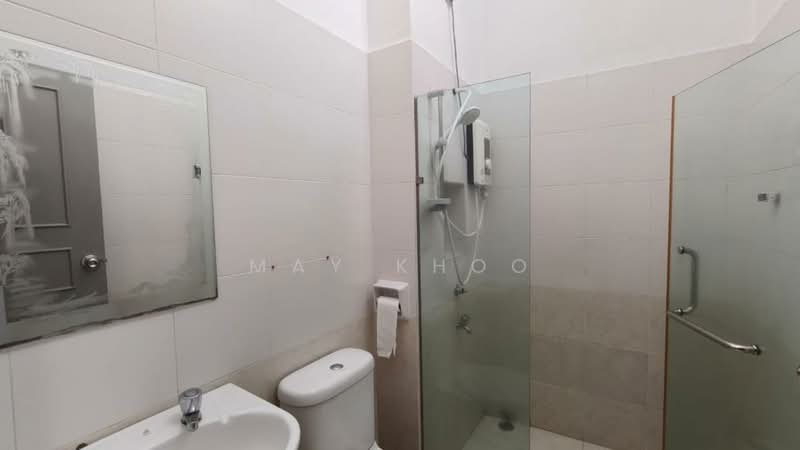 Cluster House for Sale in Austin Heights (Tebrau) - May Khoo - Bathroom - PropertyGuru.com.my