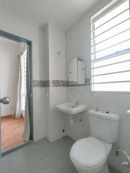 Rumah Teres 2 Tingkat untuk Dijual di Taman Sierra Ukay (Ulu Kelang) - Farah Kamal - Bathroom - PropertyGuru.com.my