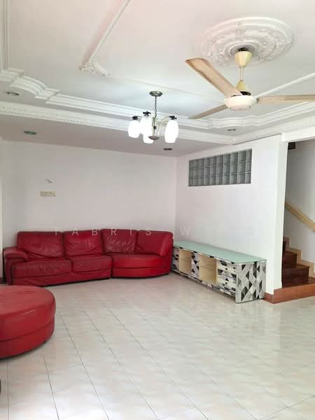 Terraced House for Sale in Seksyen 32, Kemuning Green Ville (Shah Alam) - Tabris Wong - Living Room - PropertyGuru.com.my