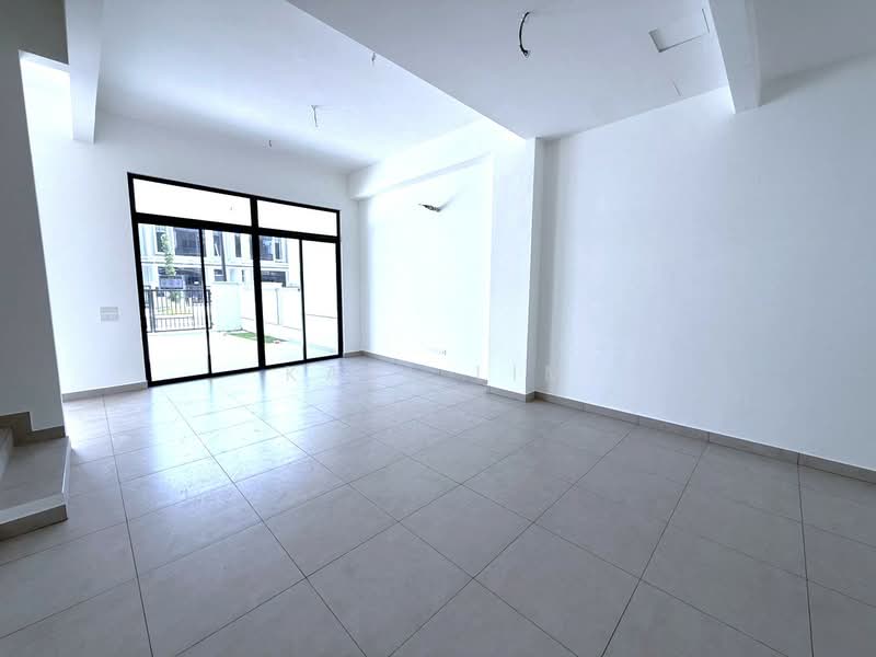 2-storey Terraced House for Sale in Setia Eco Cascadia (Tebrau) - Karl Lim - Living Room - PropertyGuru.com.my