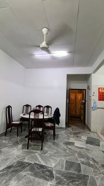 Pangsapuri untuk Dijual di Subang Perdana Goodyear Court 10 - Josephine Pea LS - Dining Room - PropertyGuru.com.my