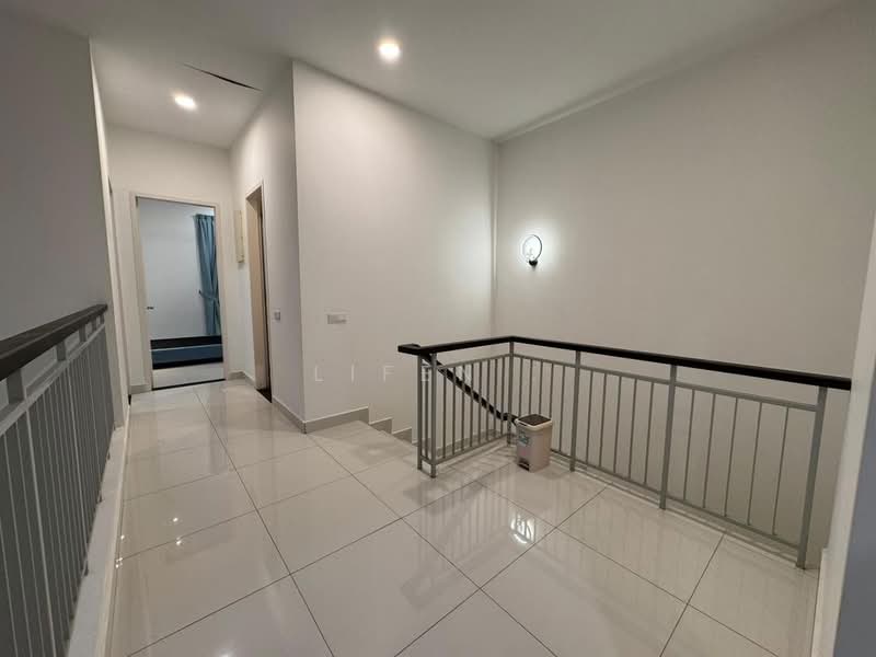 Rumah Teres untuk Dijual di Johor Bahru (Johor) - Lifen . - Corridor - PropertyGuru.com.my