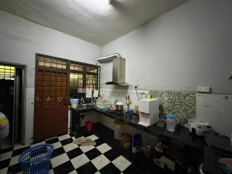 Shop for Rent in Permas Jaya (Johor) - Yaoyao Property - Kitchen - PropertyGuru.com.my