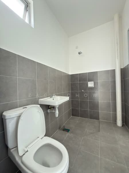 2-storey Terraced House for Sale in Taman Bestari Perdana (Pasir Gudang) - Zack Chow - Bathroom - PropertyGuru.com.my
