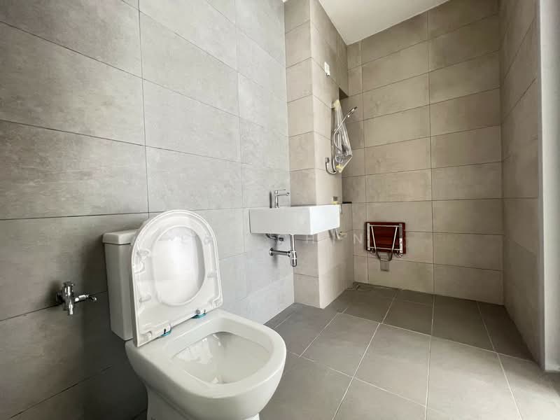 Terraced House for Sale in Kajang (Selangor) - Leo Chin - Bathroom - PropertyGuru.com.my