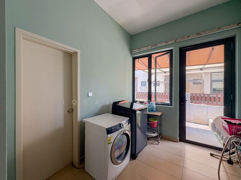 Semi-Detached House for Sale in Seri Kembangan (Selangor) - Iqbal Rafei - Interior - PropertyGuru.com.my