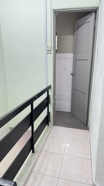 Rumah Teres 2 Tingkat untuk Dijual di Taman Desa Cemerlang (Ulu Tiram) - Yi En Puah - Corridor - PropertyGuru.com.my