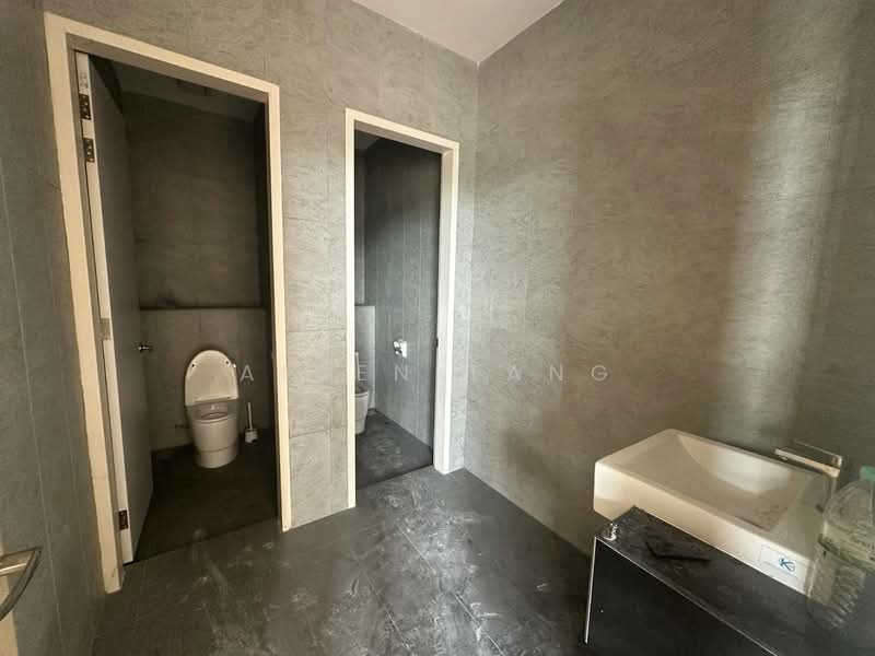 Factory for Rent in Senai (Kulai) - Aiden Tang - Bathroom - PropertyGuru.com.my