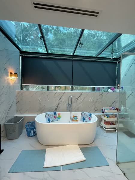 Twin Villa for Sale in Bukit Kiara (Kuala Lumpur) - KK Chow - Bathroom - PropertyGuru.com.my