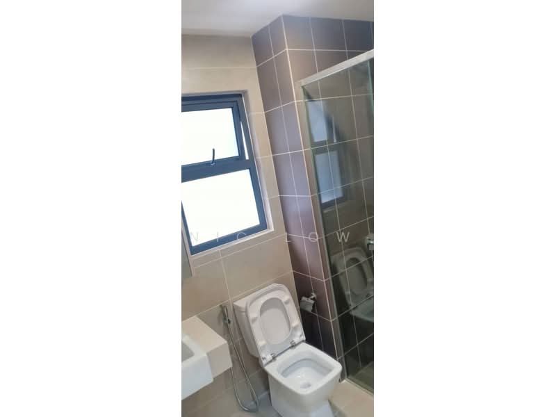 Kondominium untuk Disewa di Lakeville Residence - Nic Low - Bathroom - PropertyGuru.com.my