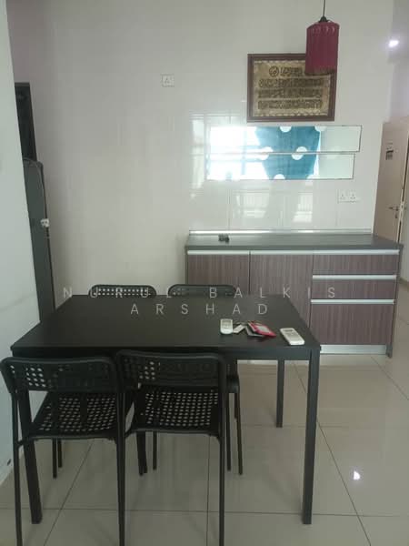 Service Residence for Sale at Vista Alam - Nurul Balkis Arshad - Dining Room - PropertyGuru.com.my