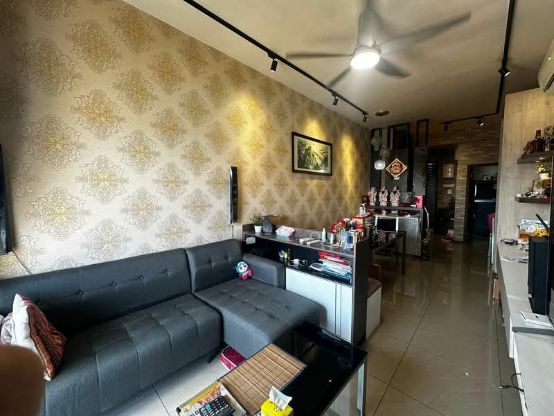 Servis Apartment untuk Disewa di D'Secret Garden (Pangsapuri Kempas Indah) - Joe Loh - Living Room - PropertyGuru.com.my