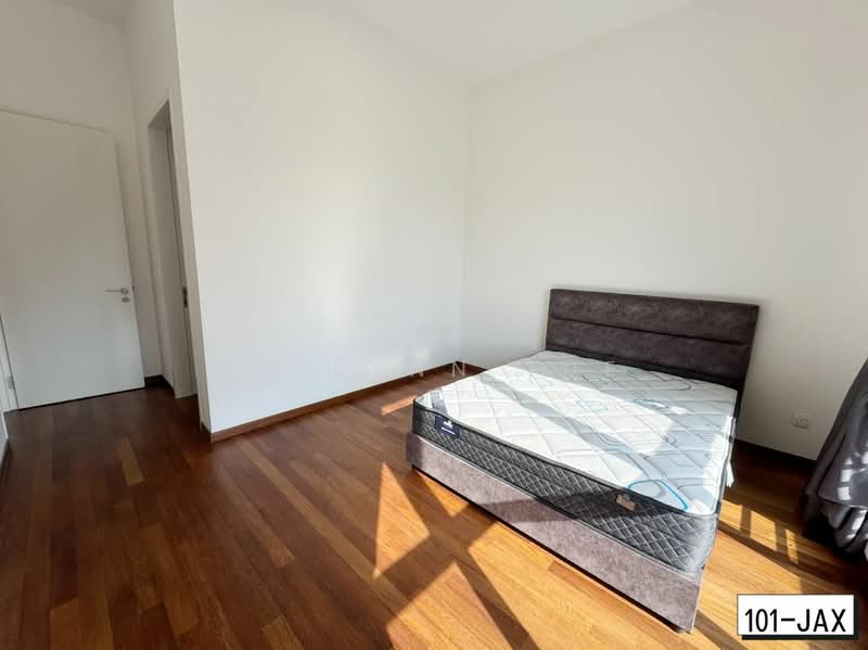 Semi-Detached House for Sale in Setia Alam (Selangor) - Reilynn Tue - Bedroom - PropertyGuru.com.my