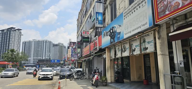 Shop for Sale in Jalan Klang Lama (Old Klang Road) (Kuala Lumpur) - Wilson Yong - Exterior - PropertyGuru.com.my