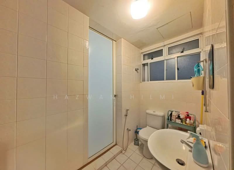 Kondominium untuk Dijual di The Residence Condominium @ TTDI - Hazwan Hilmi - Bathroom - PropertyGuru.com.my