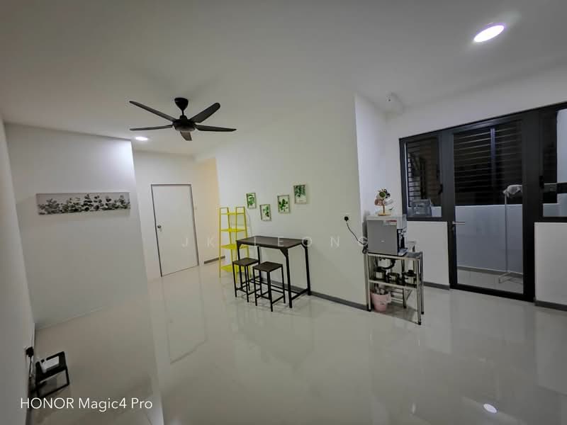 Service Residence for Rent at United Point (Residensi Berpadu) - JK Leong - Living Room - PropertyGuru.com.my