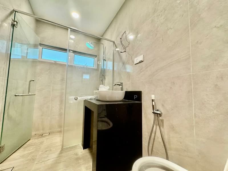 Bungalow for Rent in Seksyen 9 (Petaling Jaya) - Samuel Pan - Bathroom - PropertyGuru.com.my