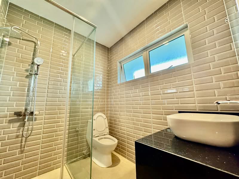 Bungalow for Rent in Seksyen 9 (Petaling Jaya) - Samuel Pan - Bathroom - PropertyGuru.com.my