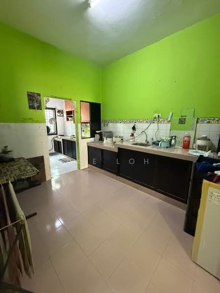 2-storey Terraced House for Rent in Skudai (Johor) - Joe Loh - Kitchen - PropertyGuru.com.my