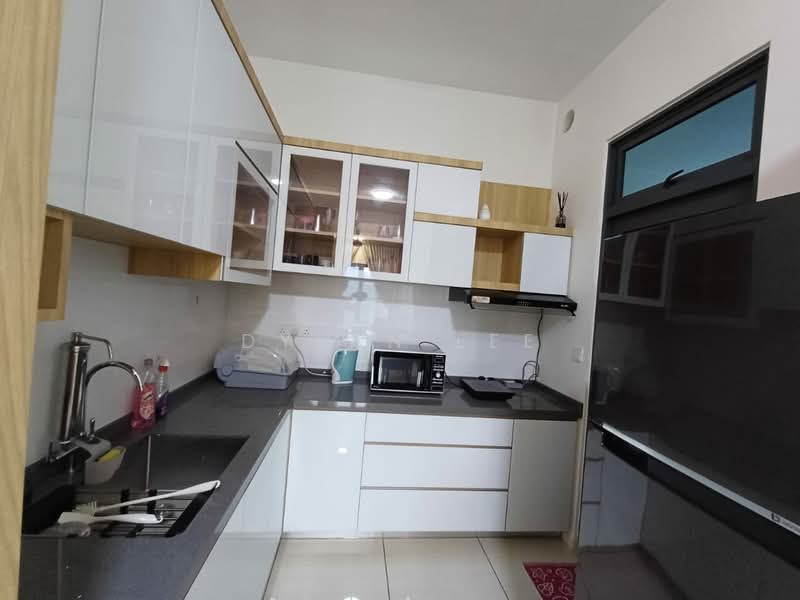 Condominium for Rent at Queens Residences Q2 @ Queens Waterfront - Dylan Lee - Kitchen - PropertyGuru.com.my