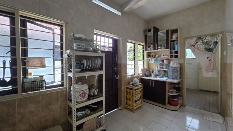 1-storey Terraced House for Sale in Ipoh Garden (Ipoh) - Lee Muzi - Kitchen - PropertyGuru.com.my