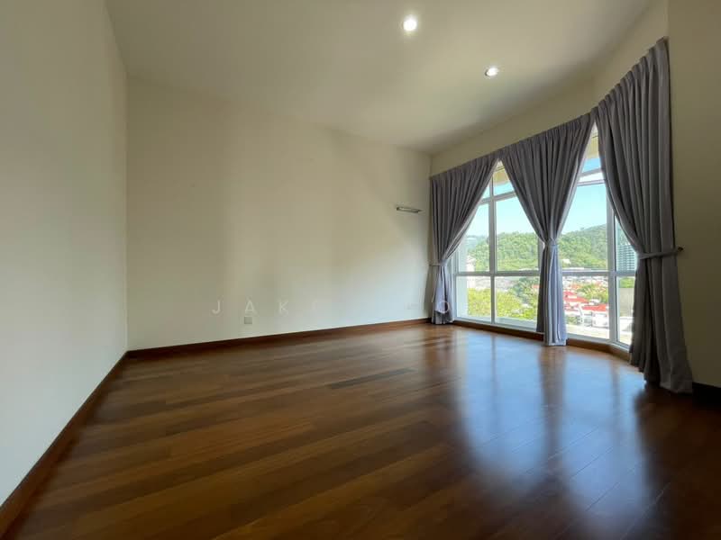 Kondominium untuk Dijual di Hillcrest Residences - Jake Khoo - Living Room - PropertyGuru.com.my