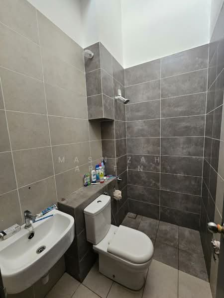 2-storey Terraced House for Sale in Bangi (Selangor) - Masnizah Arifin - Bathroom - PropertyGuru.com.my