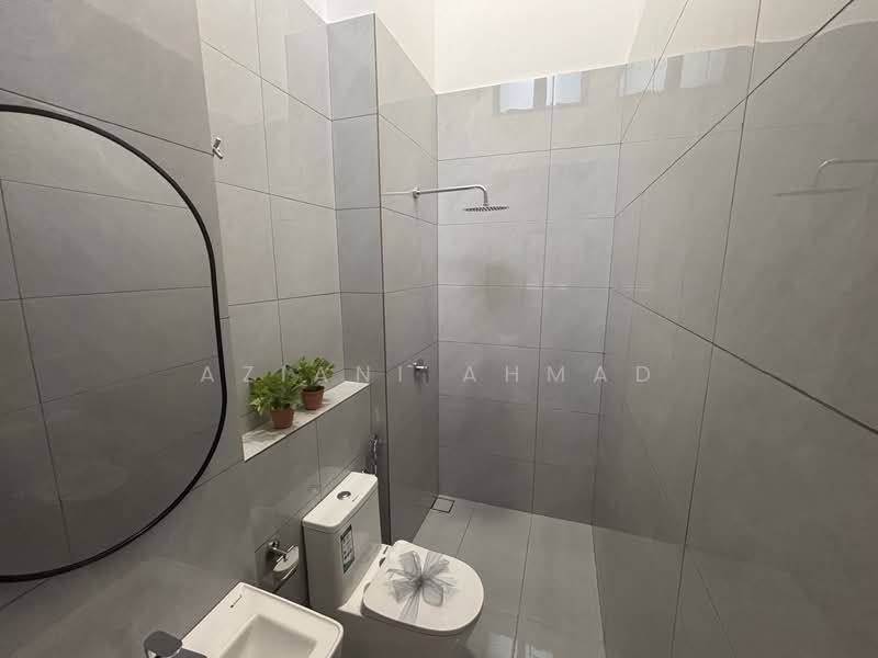 2-storey Terraced House for Sale in Bandar Baru Bangi (Selangor) - Aziani Ahmad - Bathroom - PropertyGuru.com.my