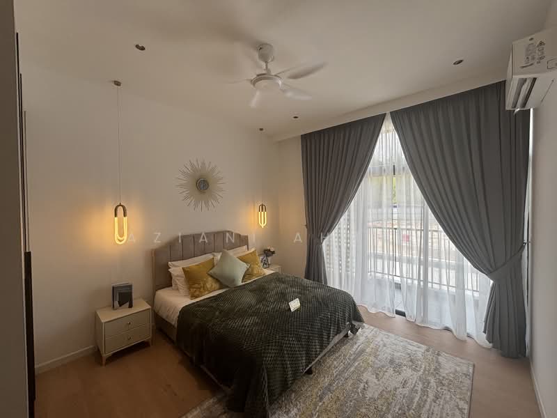 2-storey Terraced House for Sale in Bandar Baru Bangi (Selangor) - Aziani Ahmad - Bedroom 2 with Balcony - PropertyGuru.com.my