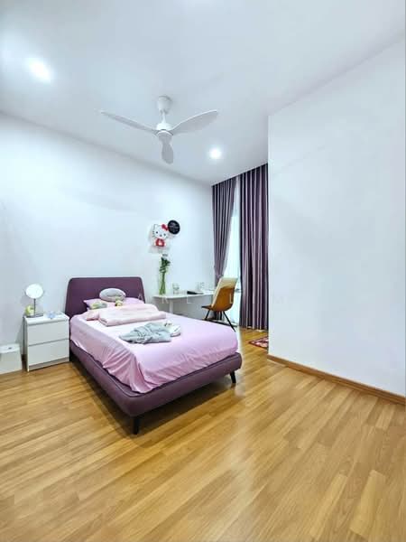 Rumah Berkembar untuk Dijual di Lenang Heights (Johor Bahru) - Karl Lim - Bedroom - PropertyGuru.com.my