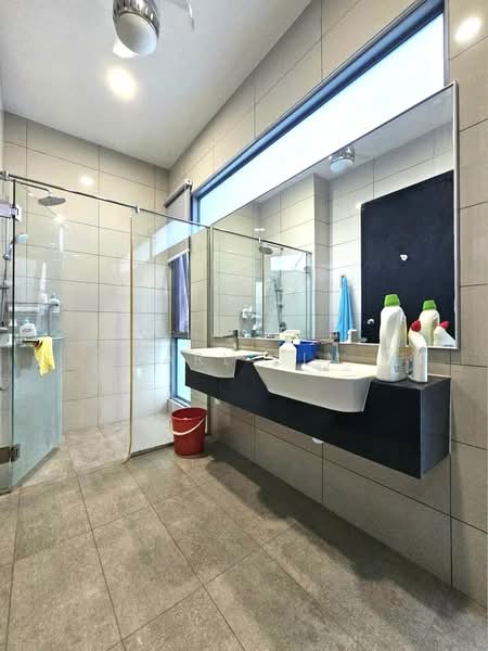 Rumah Berkembar untuk Dijual di Lenang Heights (Johor Bahru) - Karl Lim - Bathroom - PropertyGuru.com.my