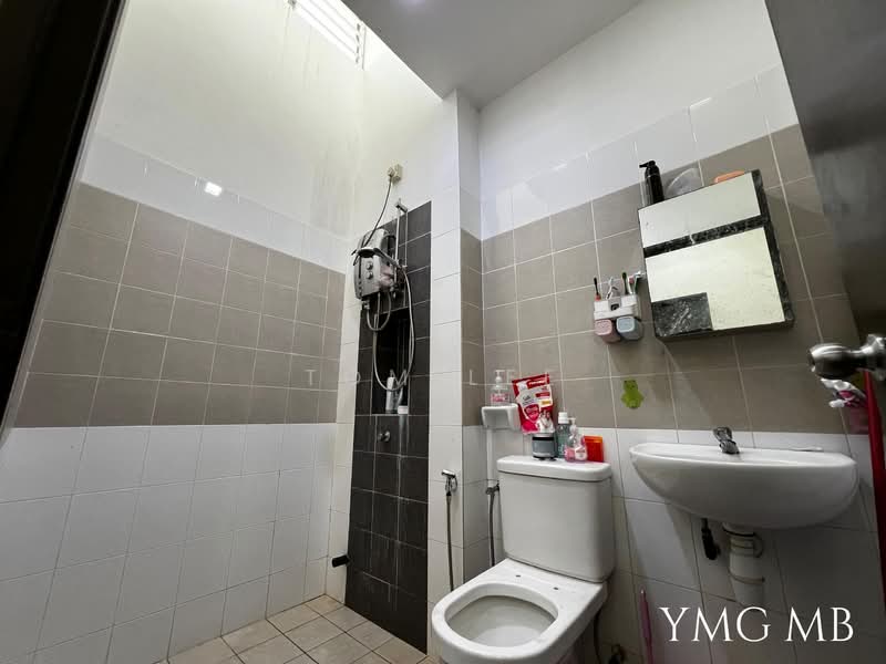 Cluster House for Sale in Taman Aman Perdana (Kapar) - Tom Lee - Bathroom - PropertyGuru.com.my