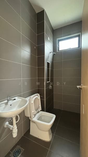 Cluster House for Sale in Taman Mount Austin (Tebrau) - JB Wendy - Bathroom - PropertyGuru.com.my