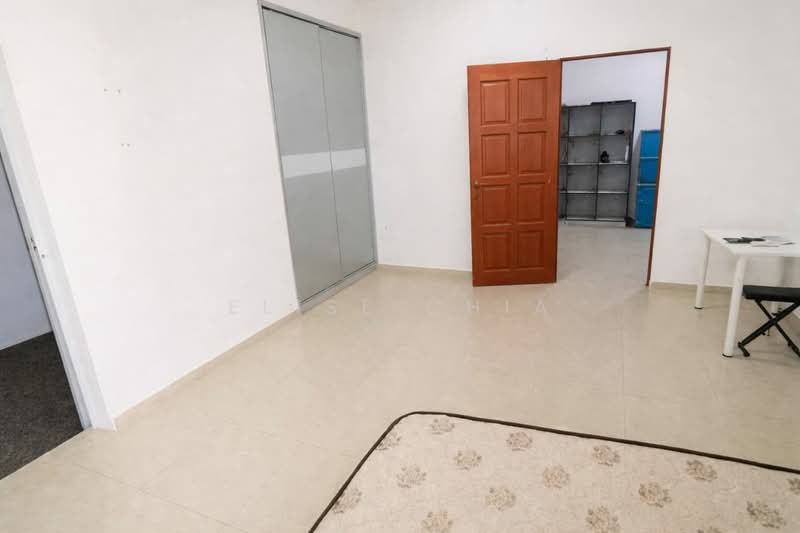 2-storey Terraced House for Sale in Taman Universiti (Skudai) - Elise Chia - Bedroom - PropertyGuru.com.my
