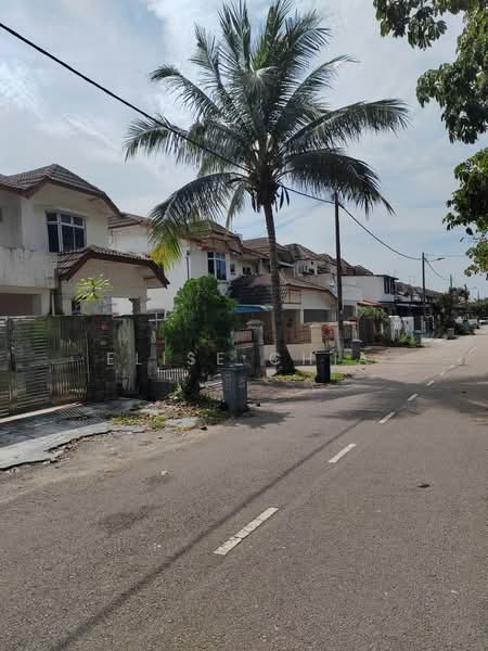 2-storey Terraced House for Sale in Taman Universiti (Skudai) - Elise Chia - Exterior - PropertyGuru.com.my