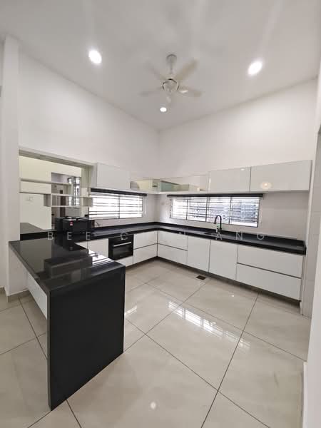 Semi-Detached House for Sale in Johor Bahru (Johor) - Bee Chin Ang - Kitchen - PropertyGuru.com.my