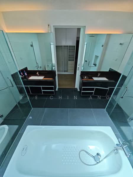 Semi-Detached House for Sale in Johor Bahru (Johor) - Bee Chin Ang - Bathroom - PropertyGuru.com.my