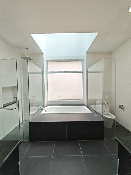 Semi-Detached House for Sale in Johor Bahru (Johor) - Bee Chin Ang - Bathroom - PropertyGuru.com.my