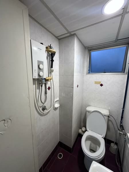 Condominium for Rent at N-Park Condominium - Vincent Tan - Bathroom - PropertyGuru.com.my