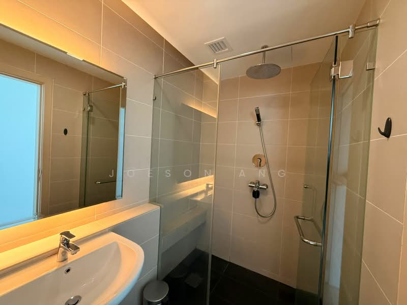 Service Residence for Rent at Suasana Bukit Ceylon / Raja Chulan Residences - joeson ang - Bathroom - PropertyGuru.com.my