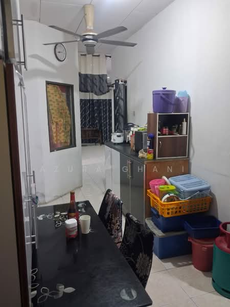 Rumah Teres 1 Tingkat untuk Dijual di Padang Serai (Kedah) - Azura Ghani - Dining Room - PropertyGuru.com.my