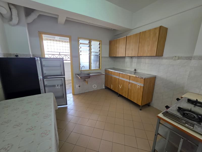 Condominium for Sale at Vista Komanwel A - Mak Oliver - Kitchen - PropertyGuru.com.my