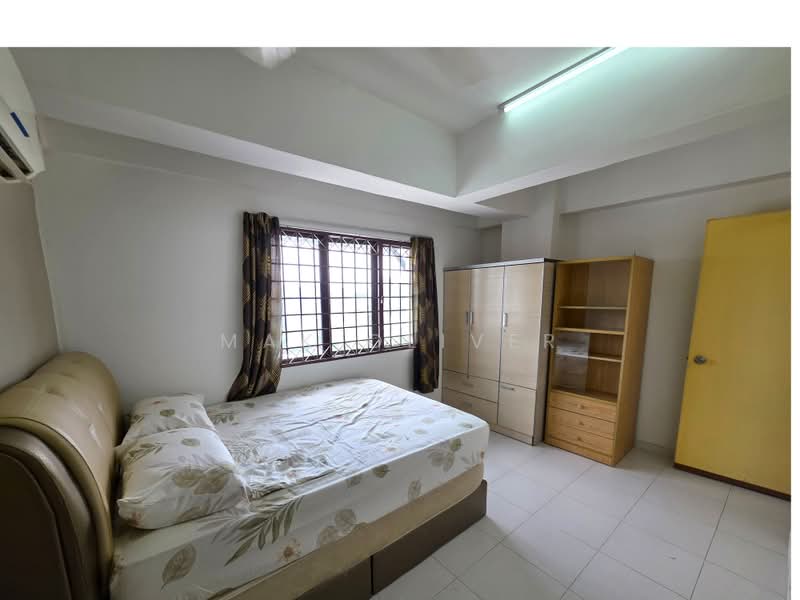 Condominium for Sale at Vista Komanwel A - Mak Oliver - Bedroom - PropertyGuru.com.my