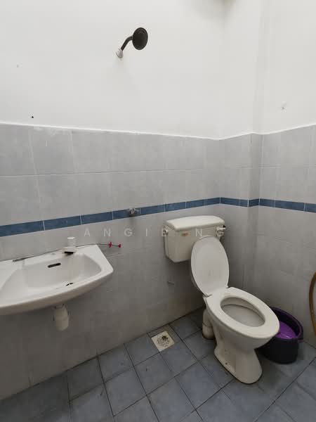 Apartment for Sale at Laksamana Cheng Ho 2 - Angie Ng - Bathroom - PropertyGuru.com.my