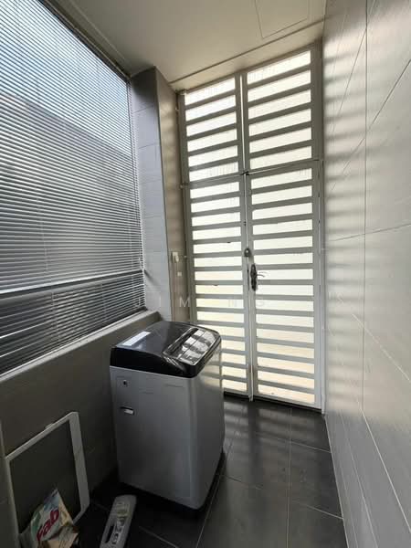 2-storey Terraced House for Rent in Taman Seri Austin (Tebrau) - Jim Ng - Balcony - PropertyGuru.com.my